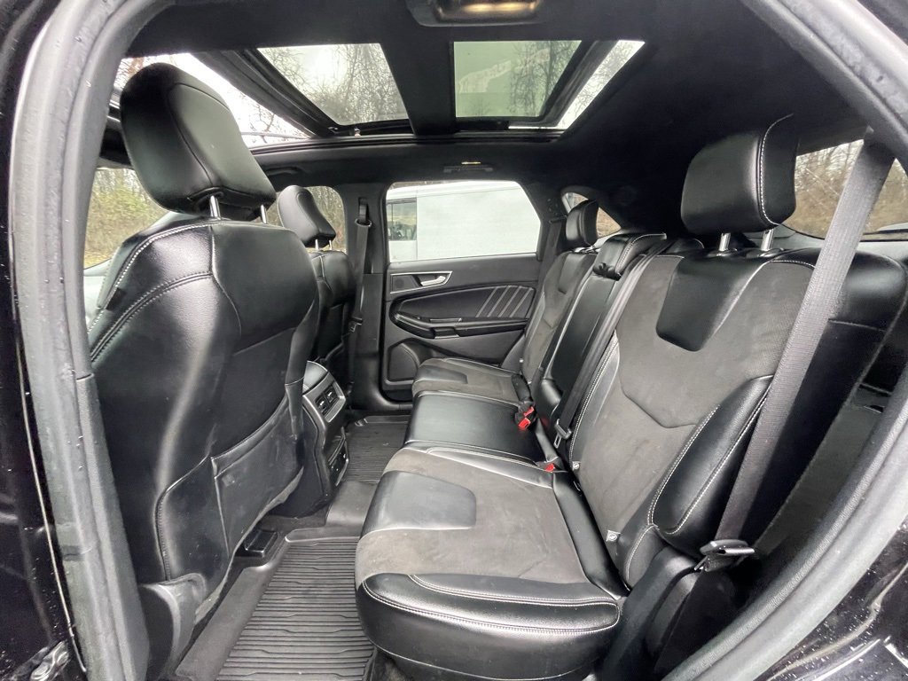 Used 2020 Ford Edge ST w/ Cold Weather Package image 24