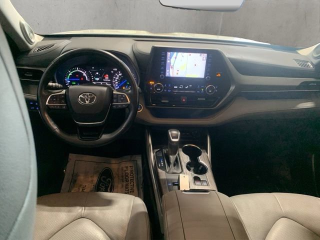Used 2020 Toyota Highlander Limited image 16