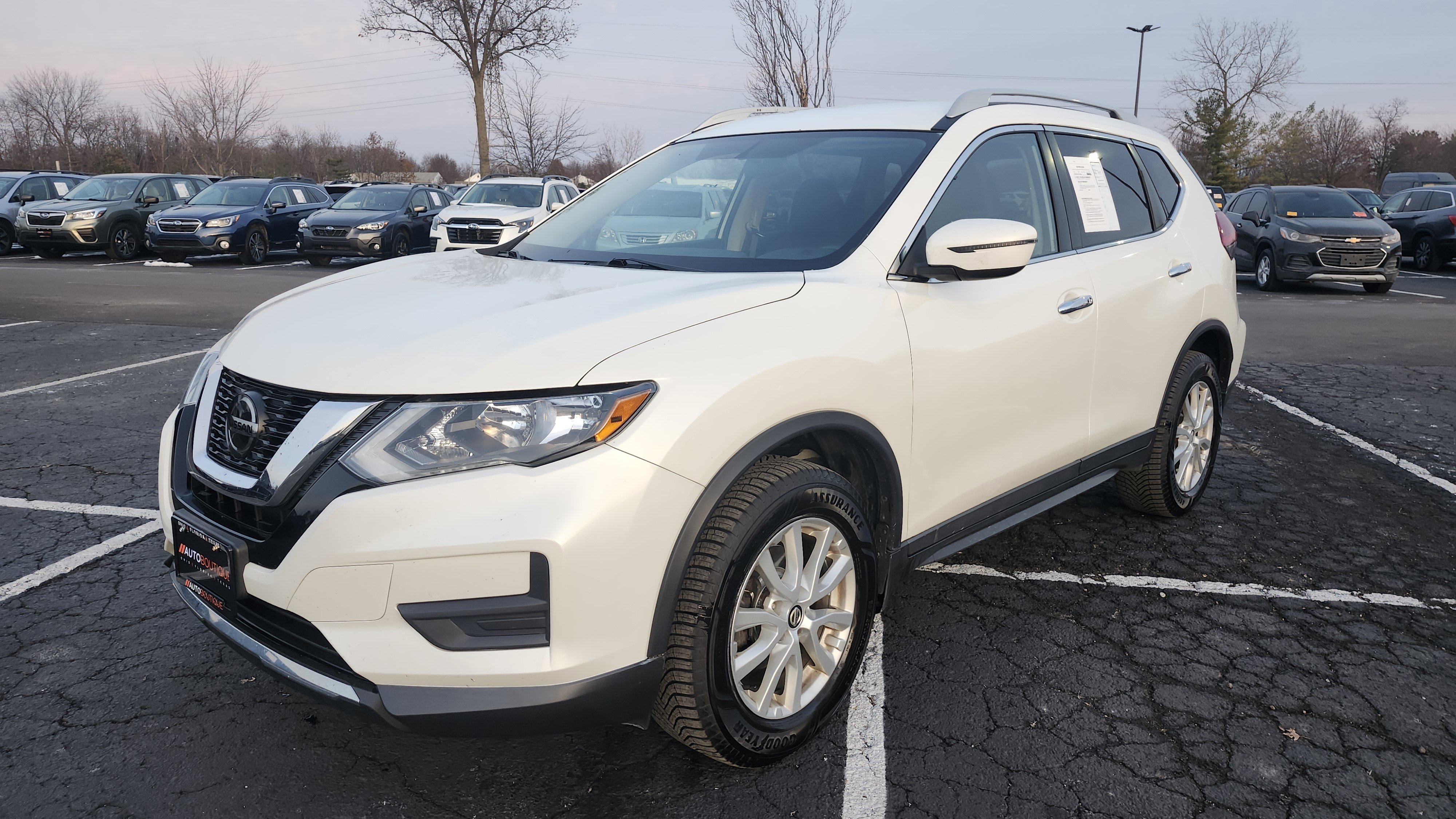 Used 2018 Nissan Rogue SV image 13