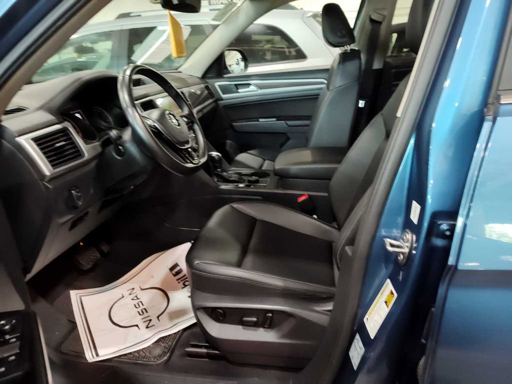 Used 2019 Volkswagen Atlas SE w/ Towing Package image 3
