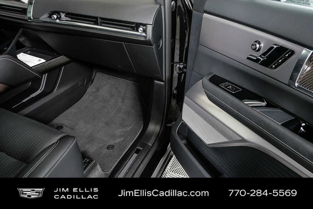 Certified 2026 Cadillac Vistiq Luxury AWD/4WD image 22