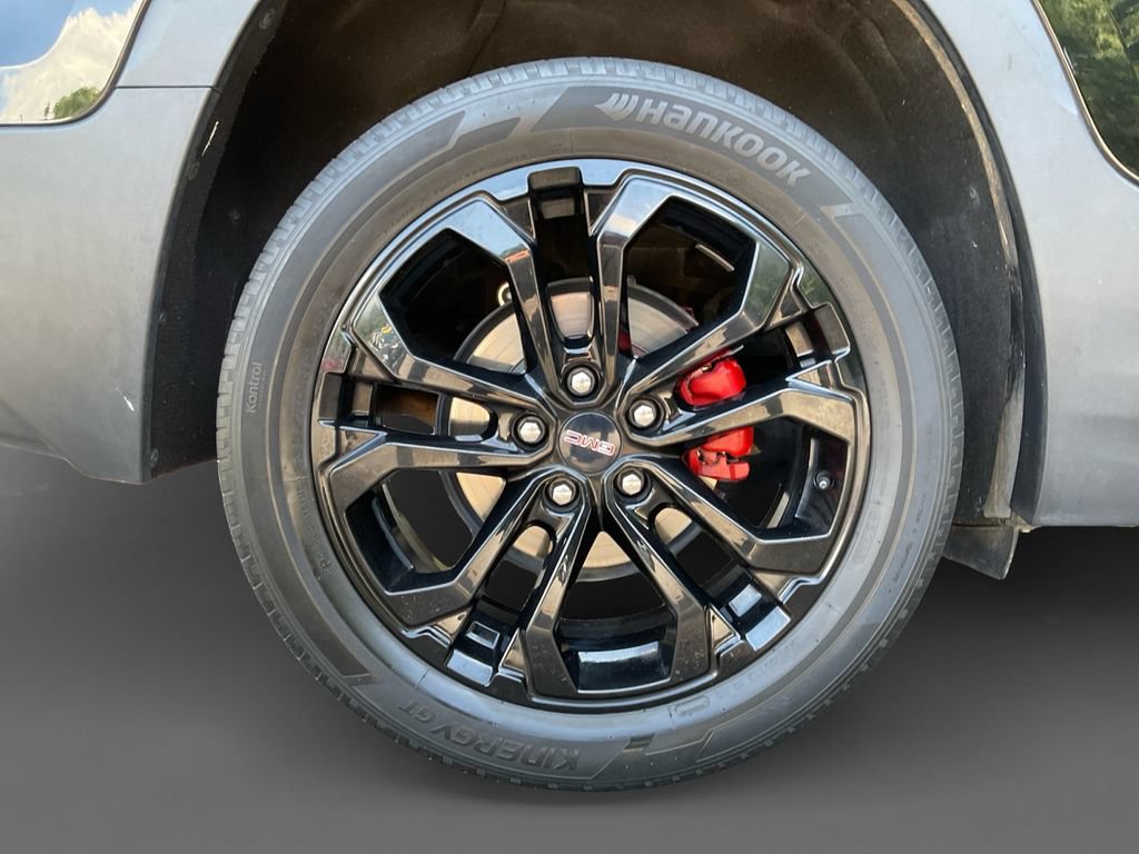 Used 2022 GMC Terrain SLE w/ Elevation Edition AWD/4WD image 10