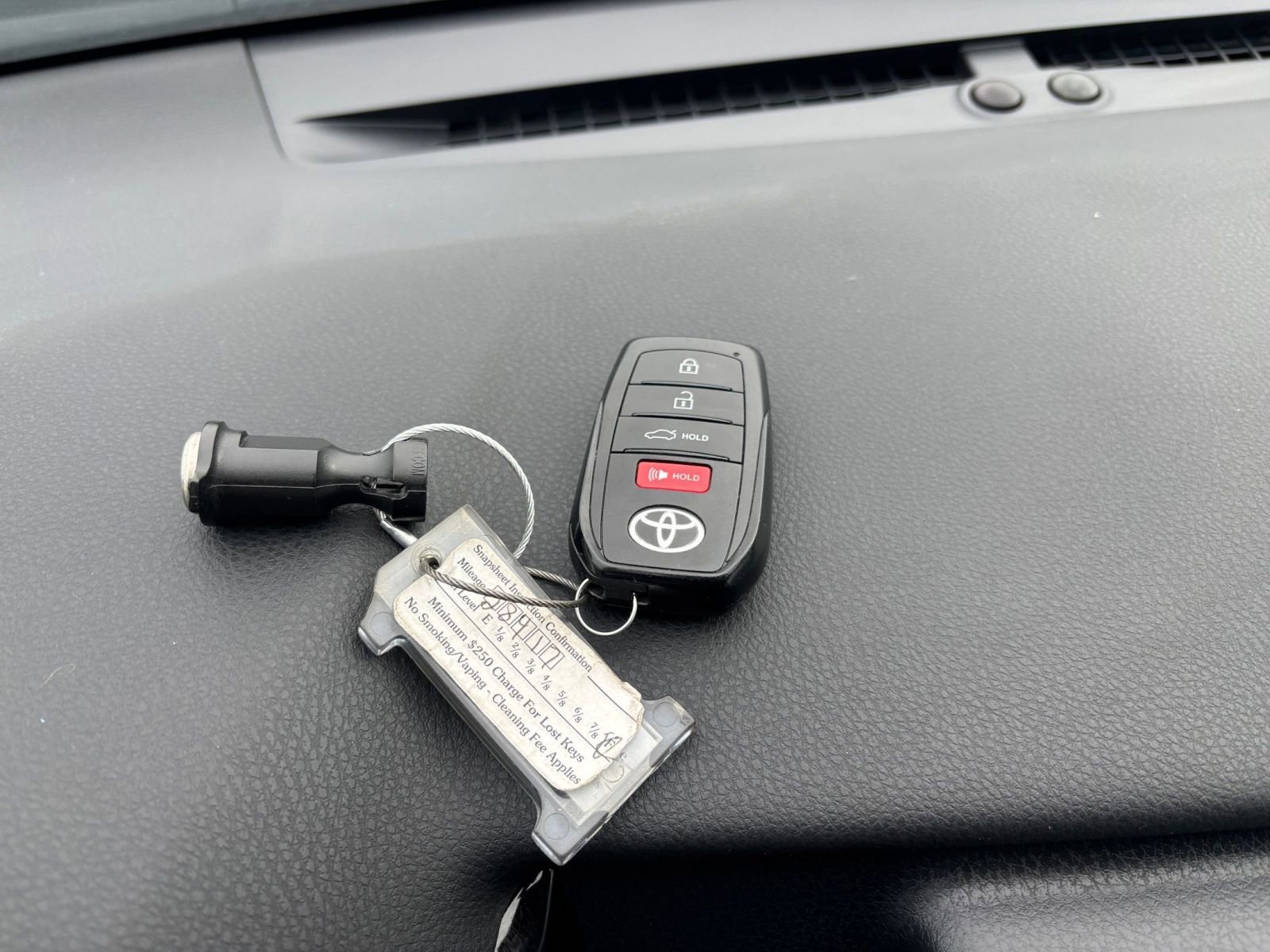 Used 2025 Toyota Camry LE image 21