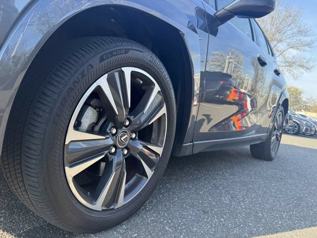 Used 2024 Lexus UX 250h AWD w/ Premium Package image 10