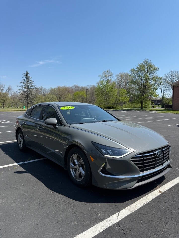 Used 2022 Hyundai Sonata SE FWD image 4