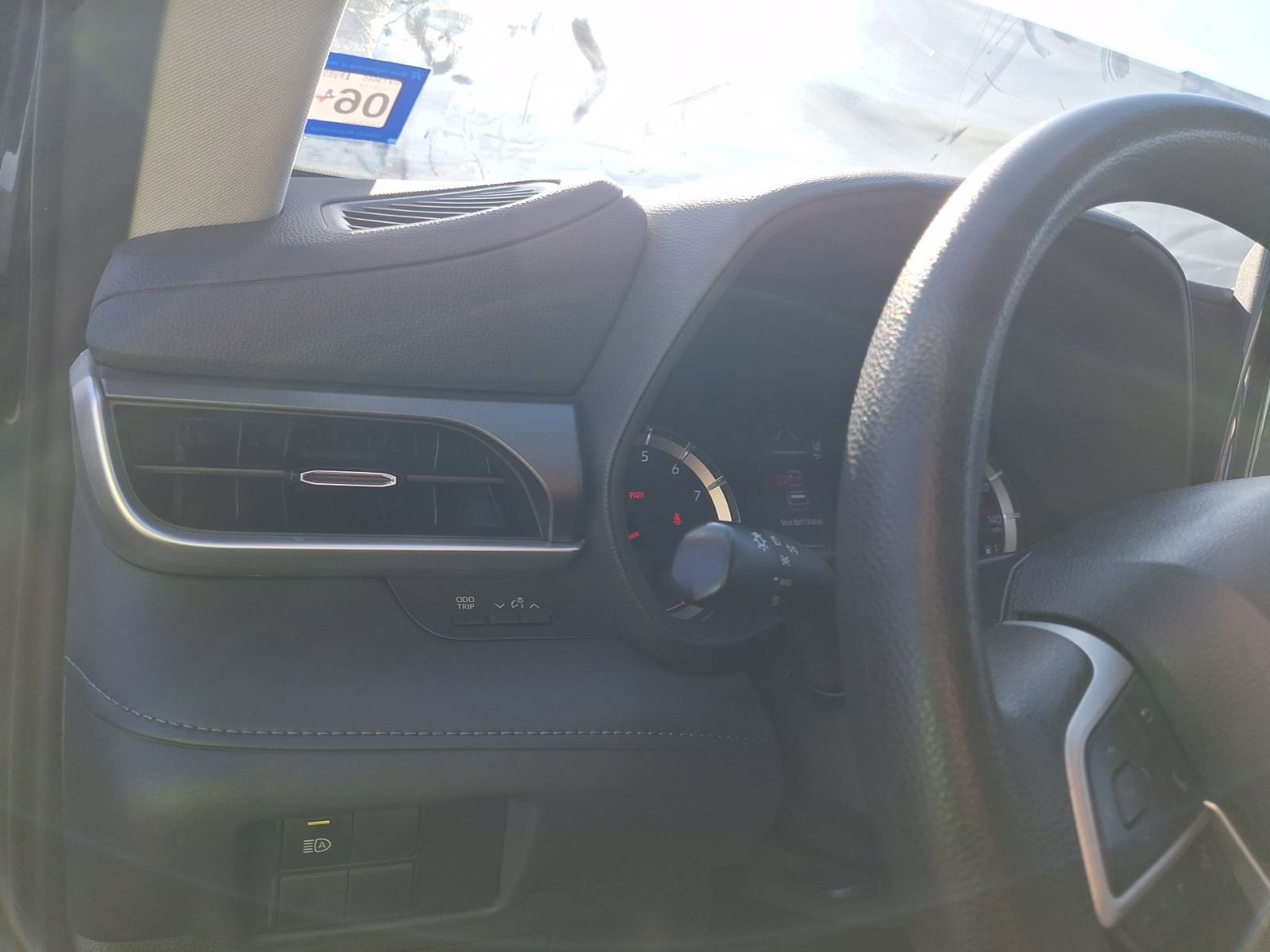 Used 2022 Toyota Highlander L image 15