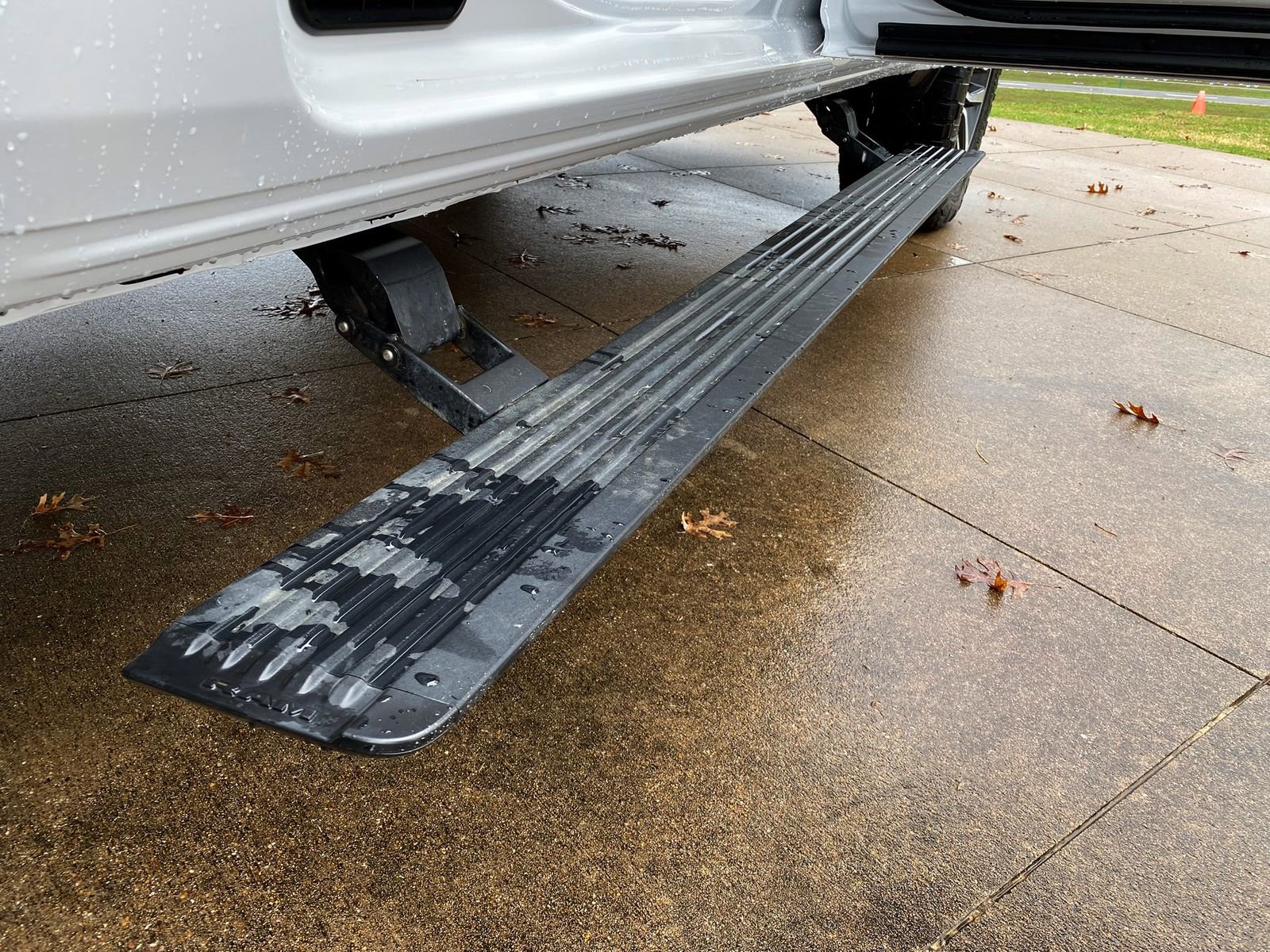 Used 2025 RAM 1500 Limited w/ Body Color Bumper Group image 11