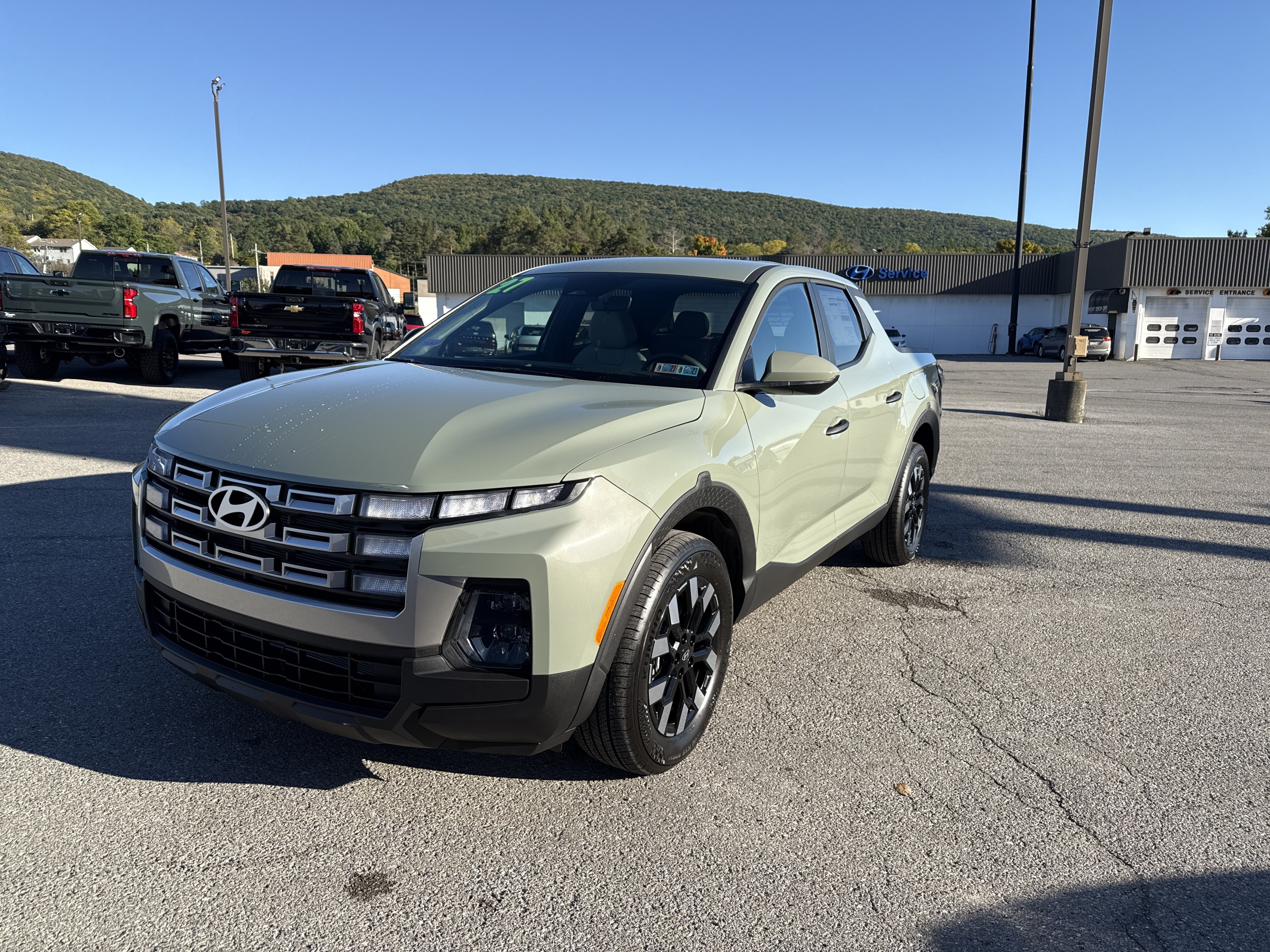 New 2027 Hyundai Santa Cruz SE AWD/4WD image 8