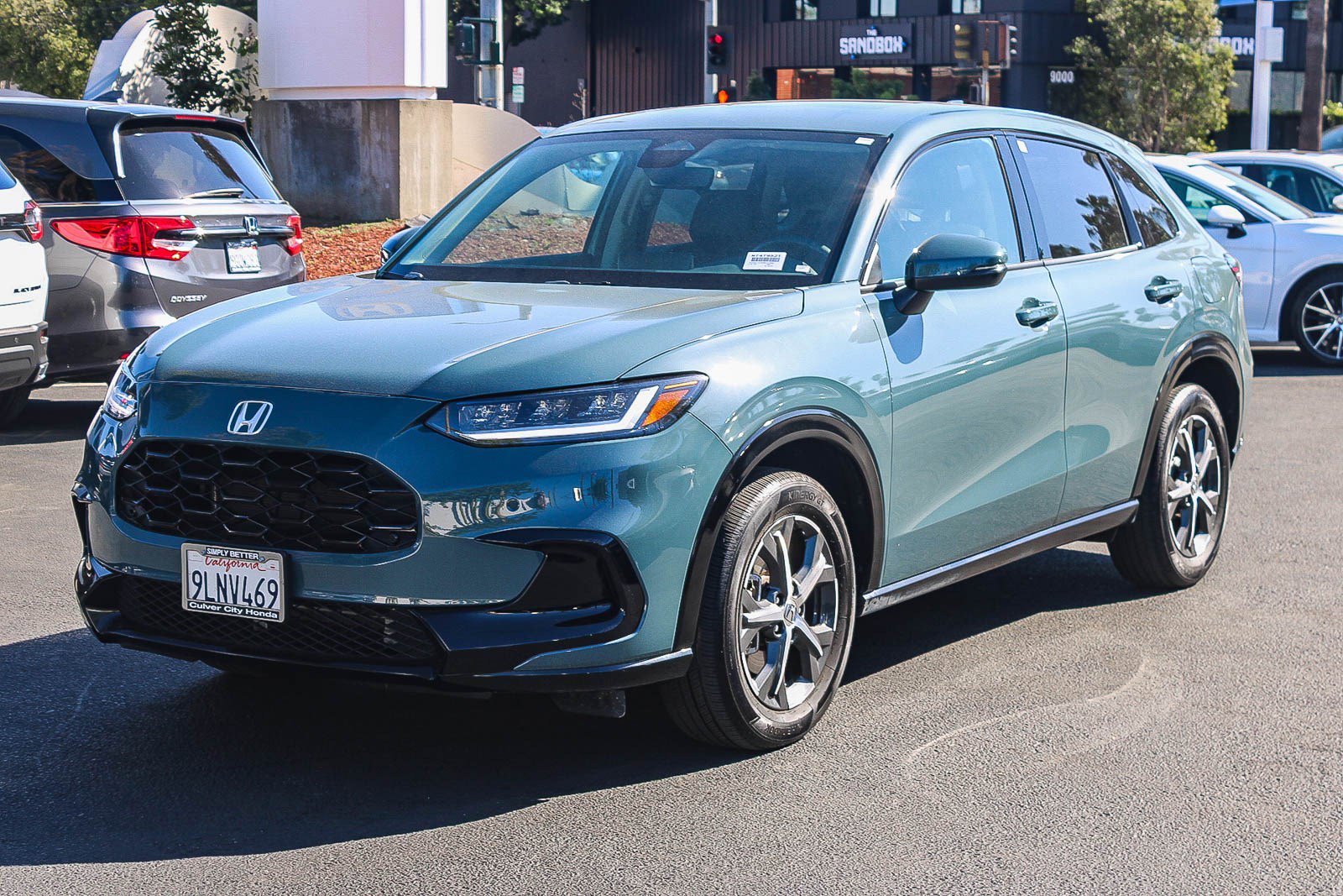 Certified 2024 Honda HR-V EX-L image 3