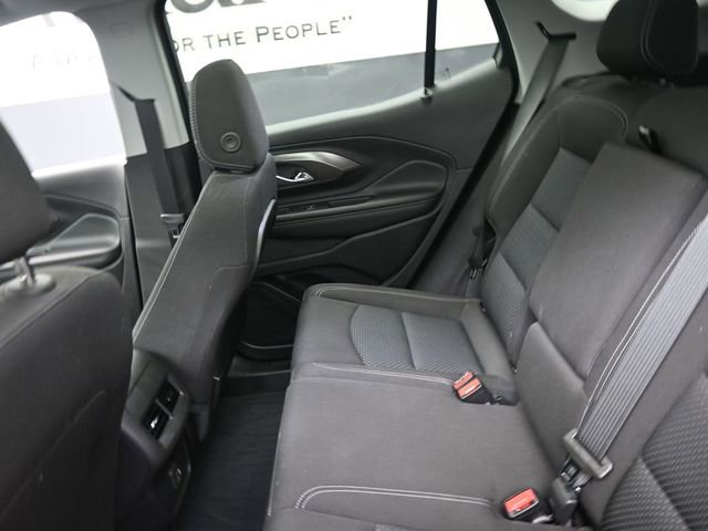 Used 2023 GMC Terrain SLE w/ Driver Convenience Package image 22