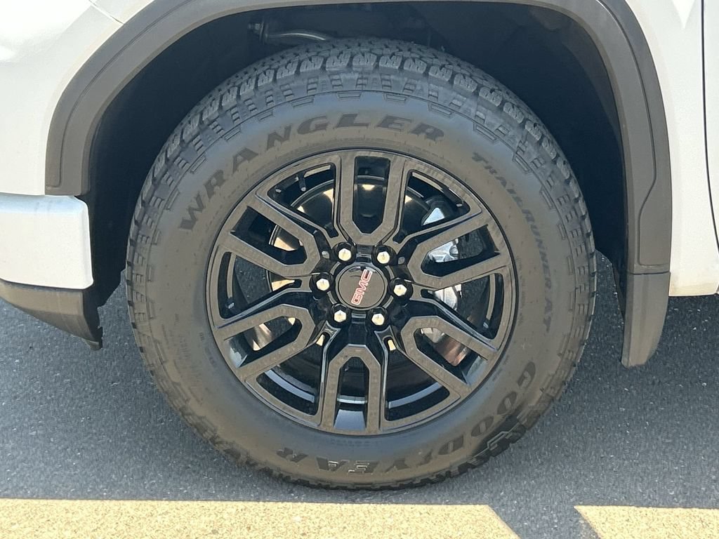 Used 2024 GMC Sierra 1500 Pro w/ Graphite Edition AWD/4WD image 32