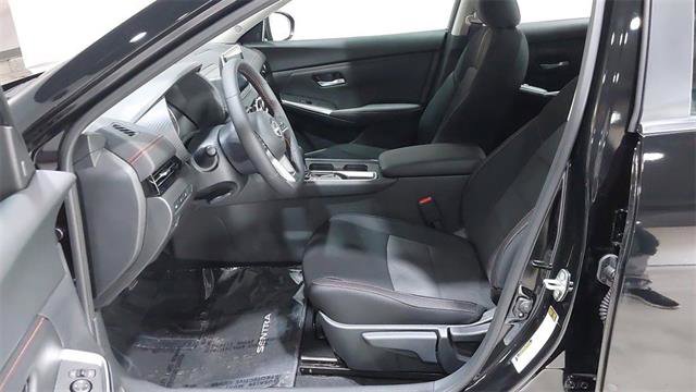 Used 2025 Nissan Sentra SR w/ Midnight Edition FWD image 19
