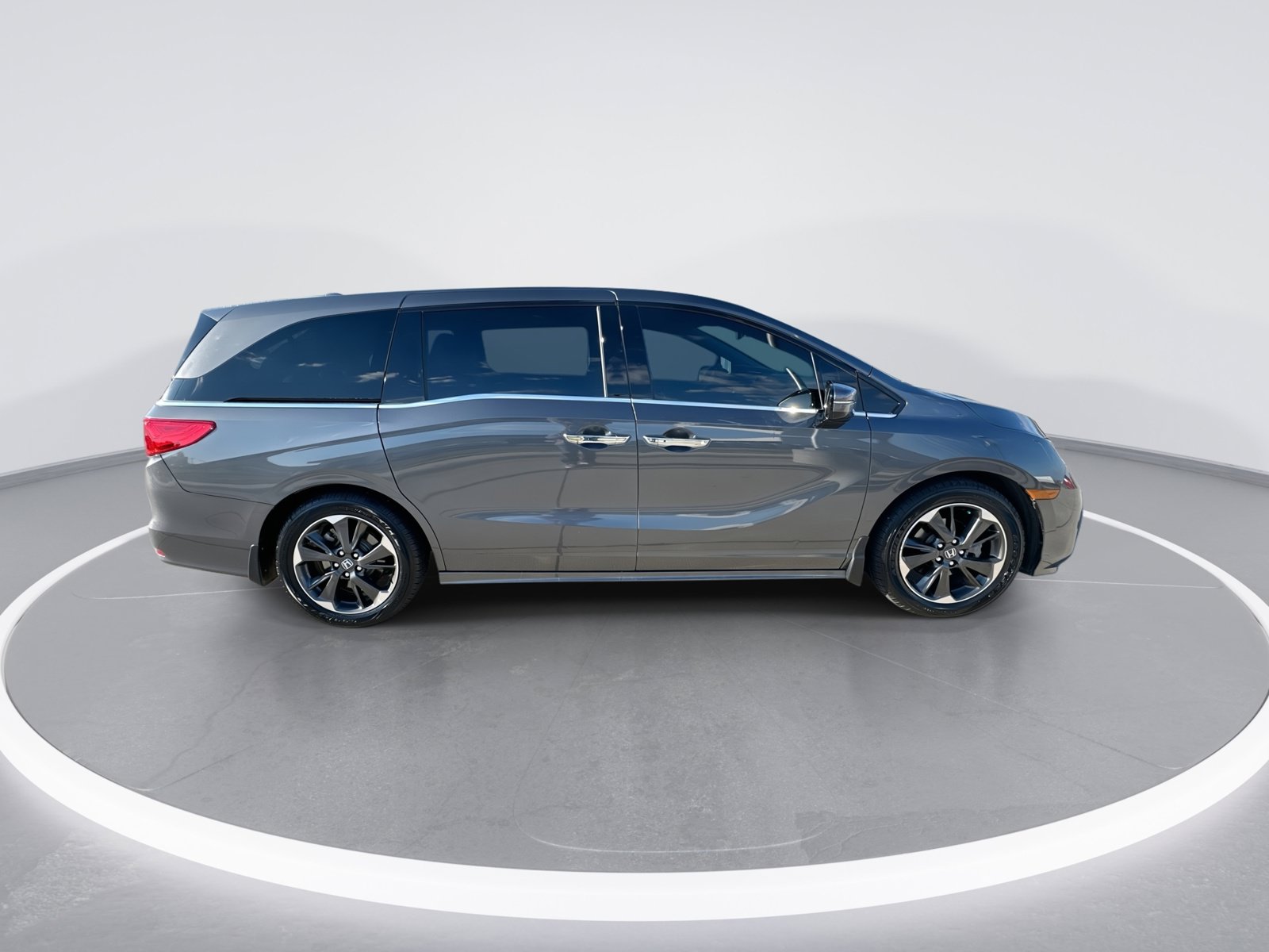 Used 2024 Honda Odyssey Elite image 9