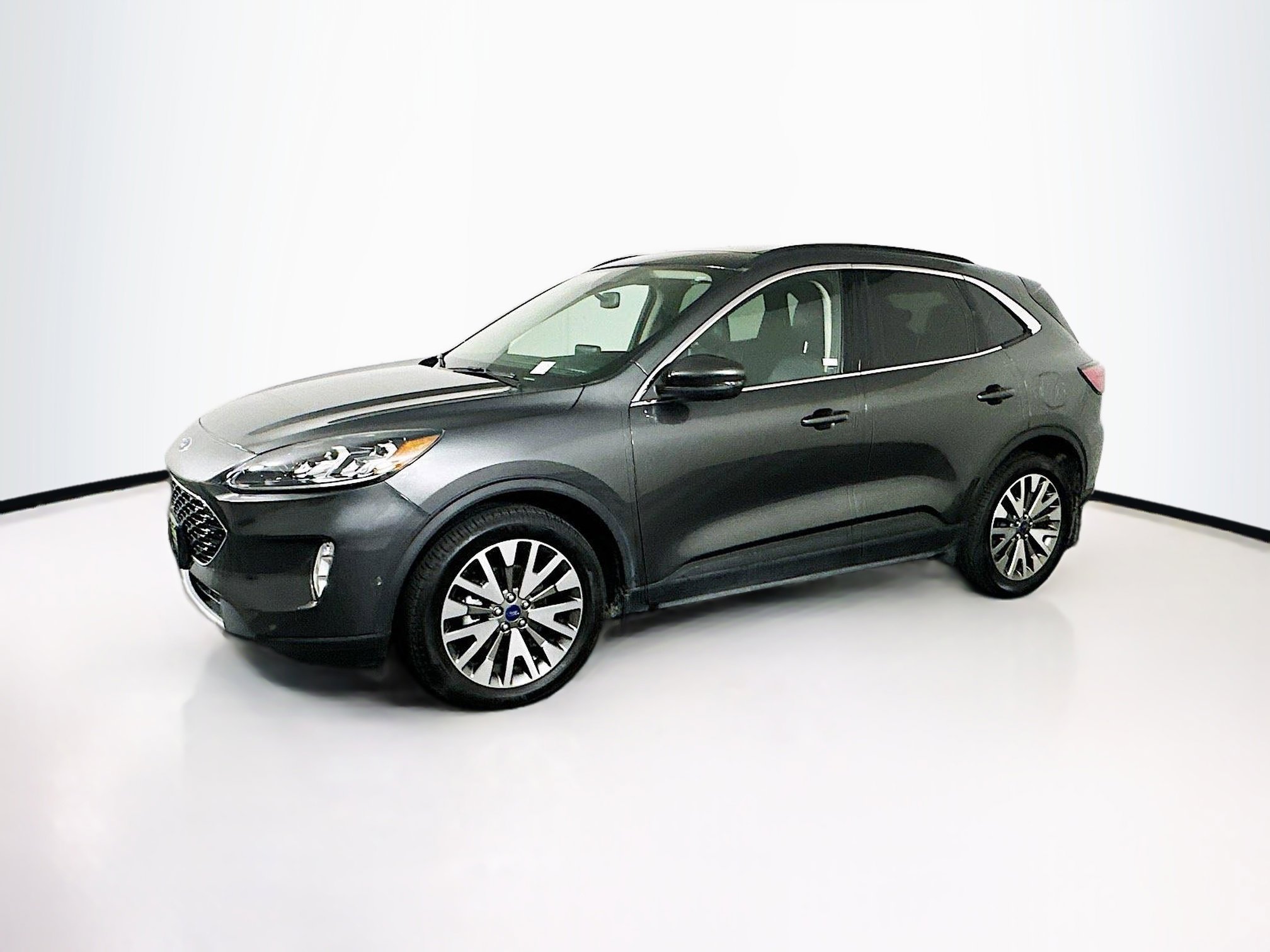 Used 2020 Ford Escape Titanium AWD/4WD image 4