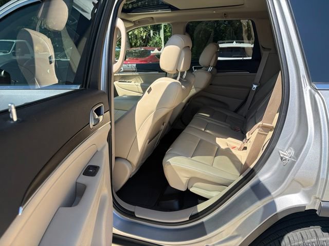 Used 2017 Jeep Grand Cherokee Limited w/ Luxury Group II RWD image 20