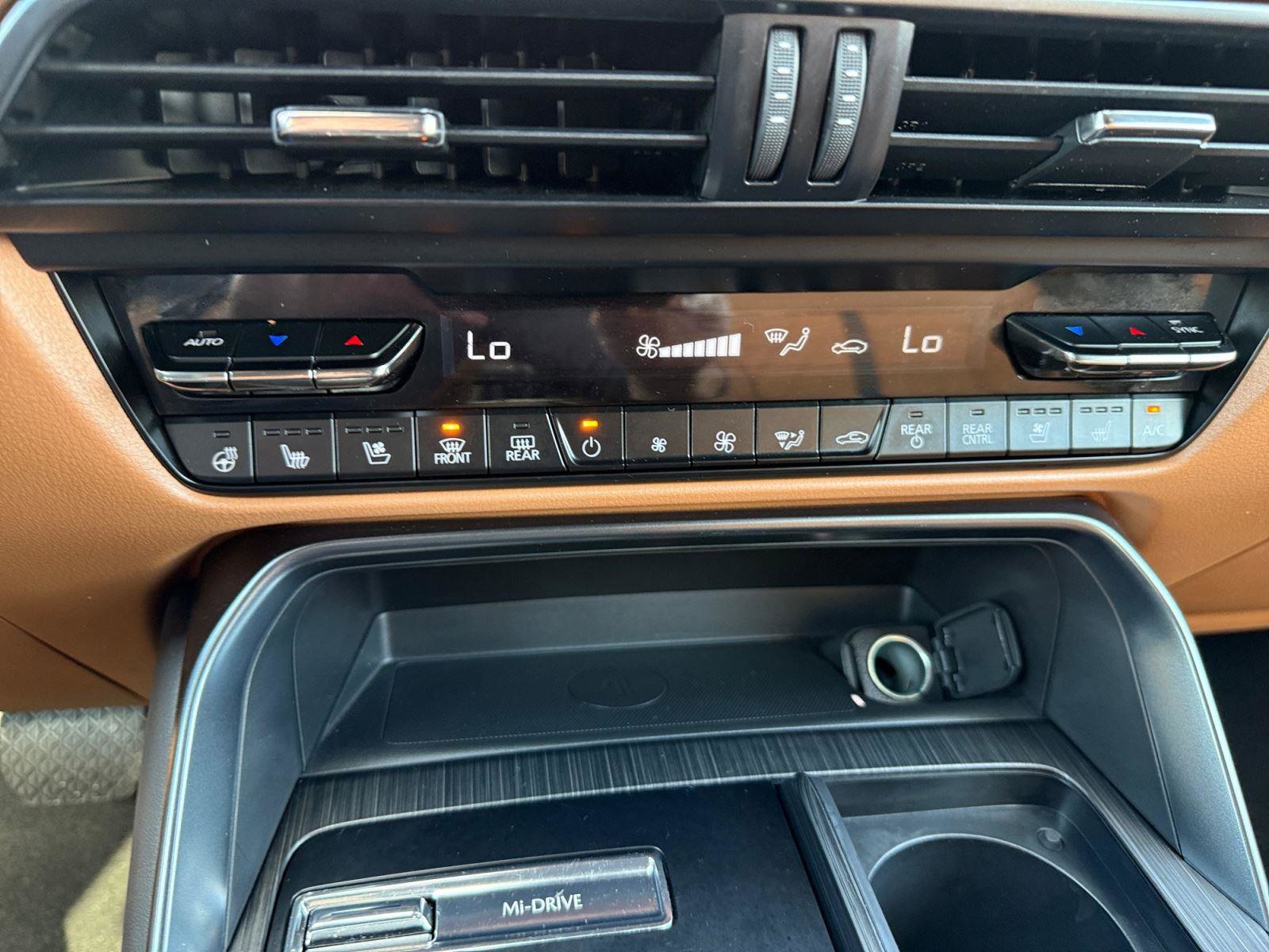 Certified 2025 MAZDA CX-90 3.3 Turbo S w/ Premium Plus image 26