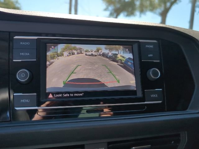 Used 2023 Volkswagen Jetta SE image 18