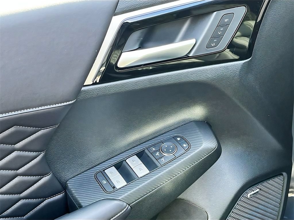New 2026 Mitsubishi Outlander SEL FWD image 19