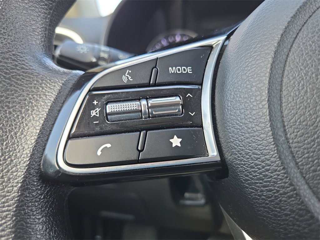 Certified 2023 Kia Forte LXS image 32