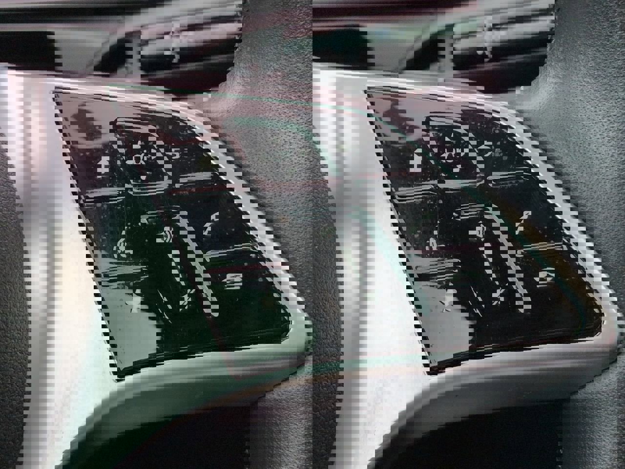 Used 2023 Mercedes-Benz C 300 Sedan image 25