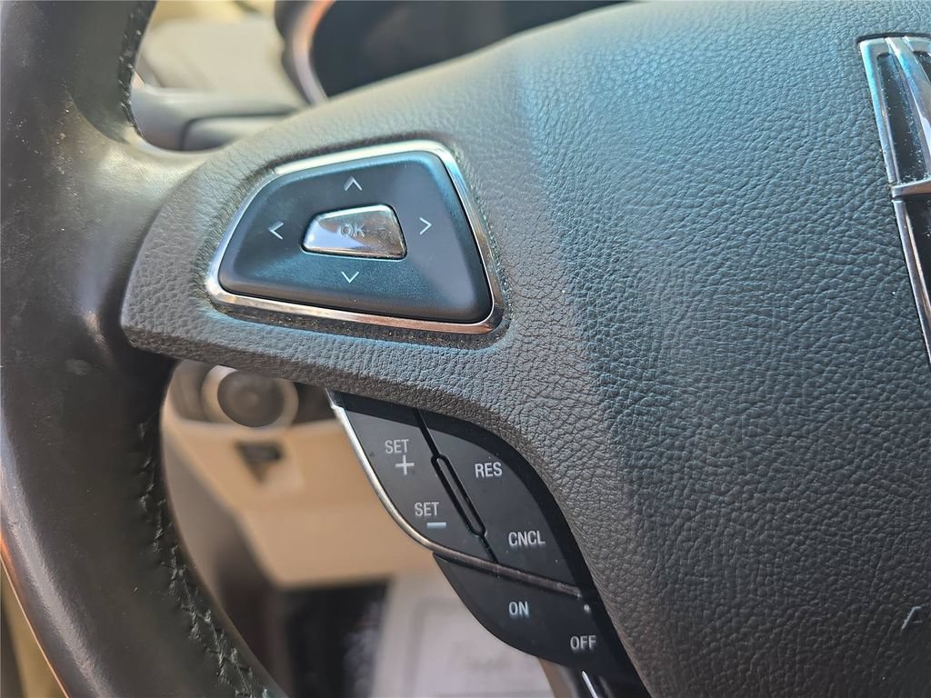 Used 2016 Lincoln MKX Select w/ Select Plus Package FWD image 25