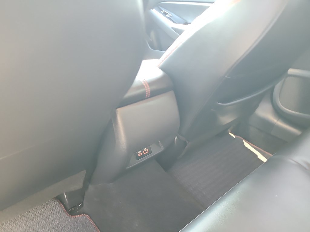 Used 2025 Nissan Altima 2.5 SR FWD image 14