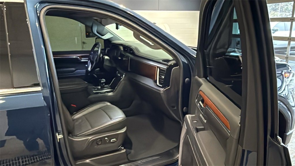 Used 2023 GMC Sierra 1500 Denali w/ Technology Package image 12