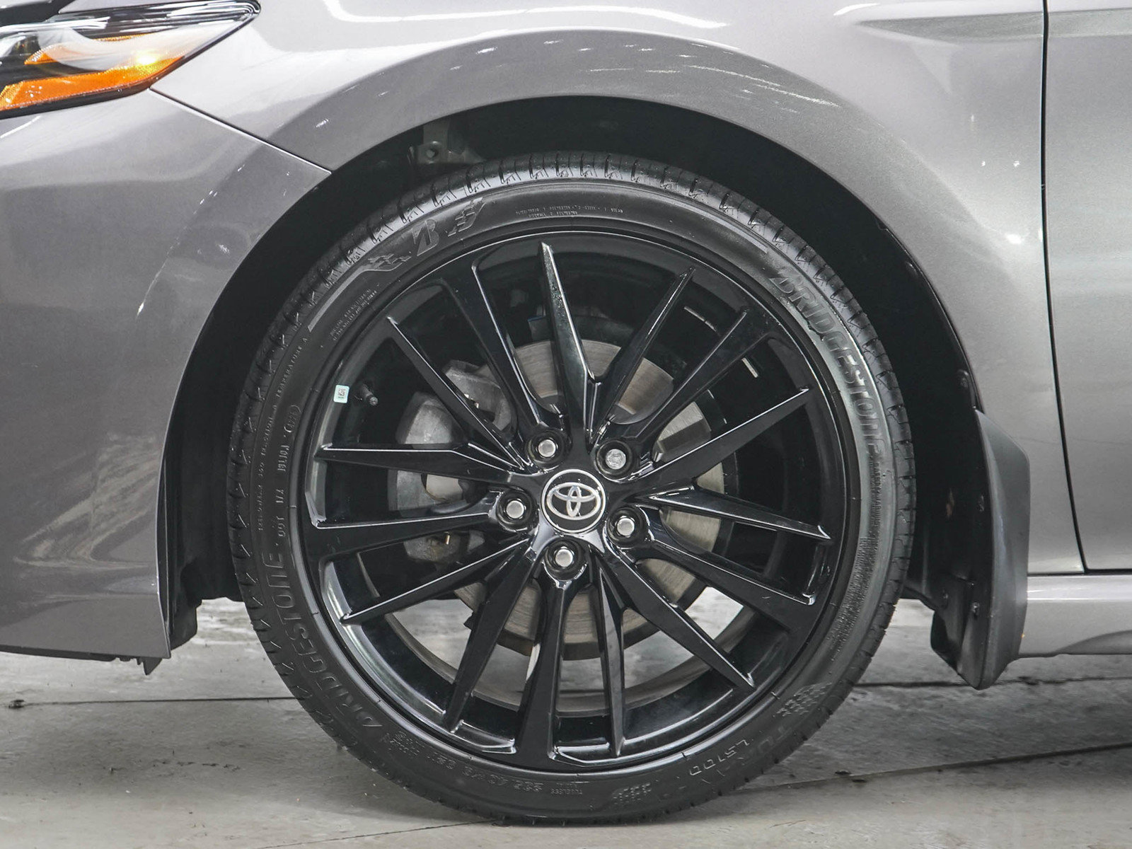 Used 2022 Toyota Camry XSE FWD image 27