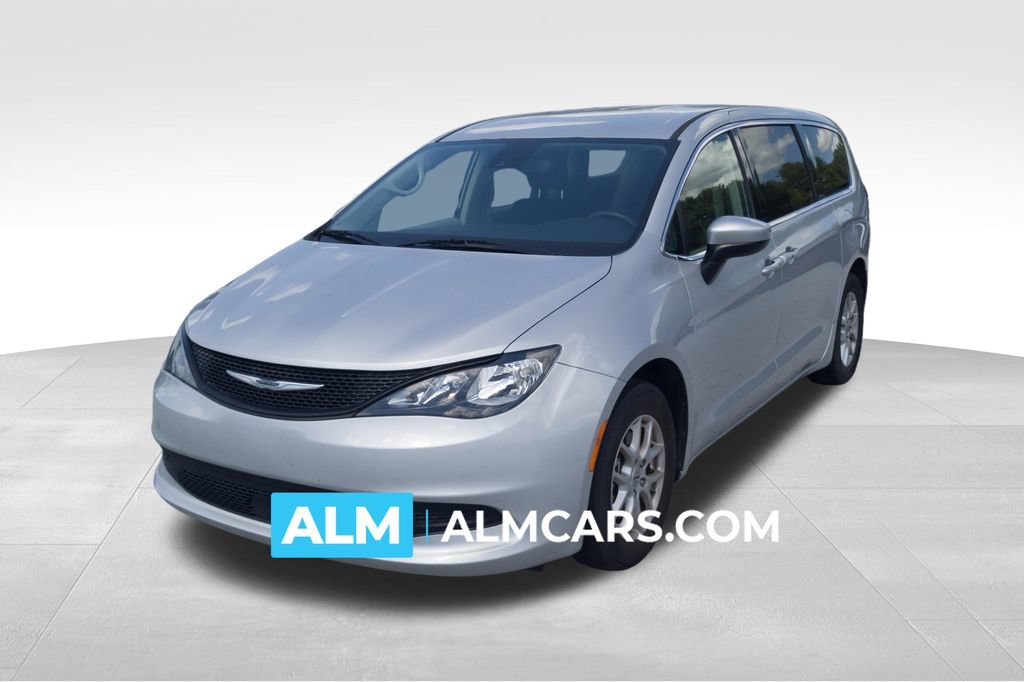Used 2023 Chrysler Voyager LX FWD image 1