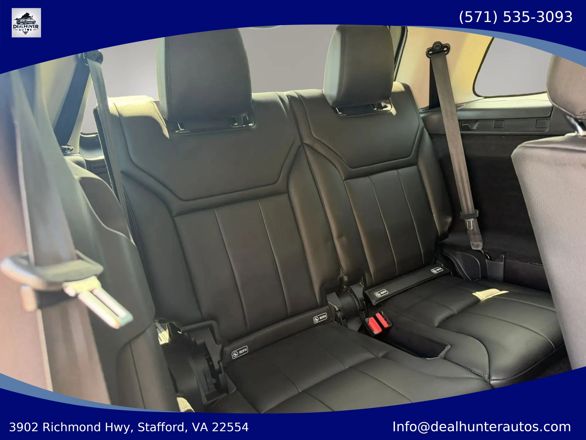 Used 2017 Land Rover Discovery HSE AWD/4WD image 24