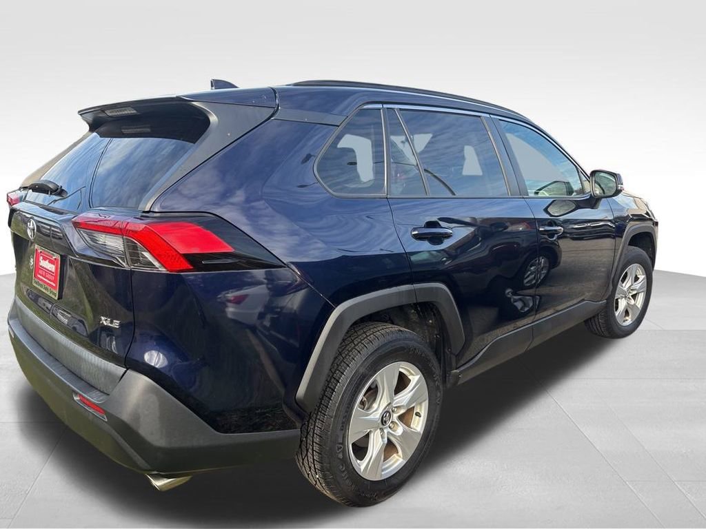 Used 2020 Toyota RAV4 XLE image 12