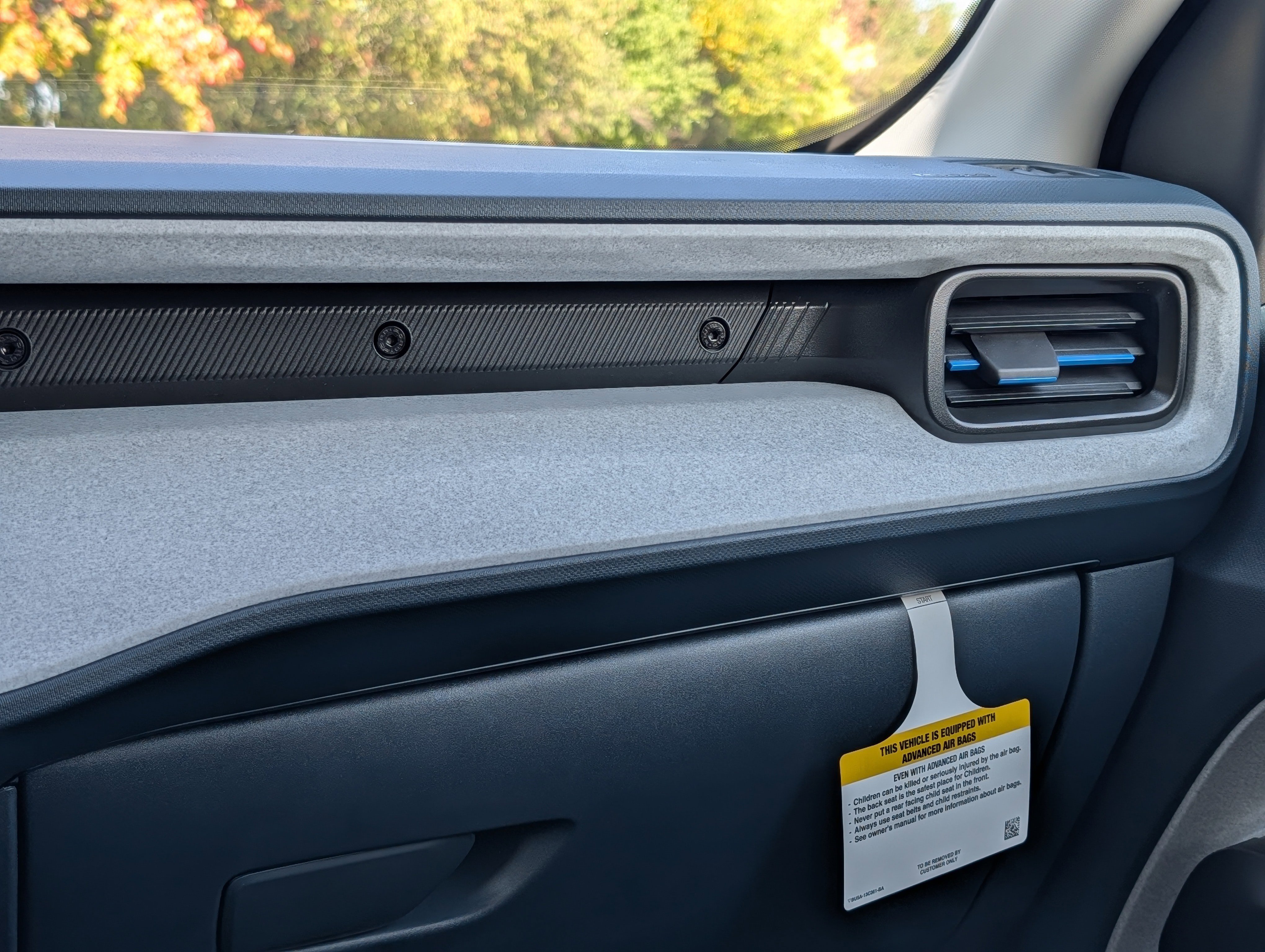 New 2025 Ford Maverick XLT w/ XLT Luxury Package image 14