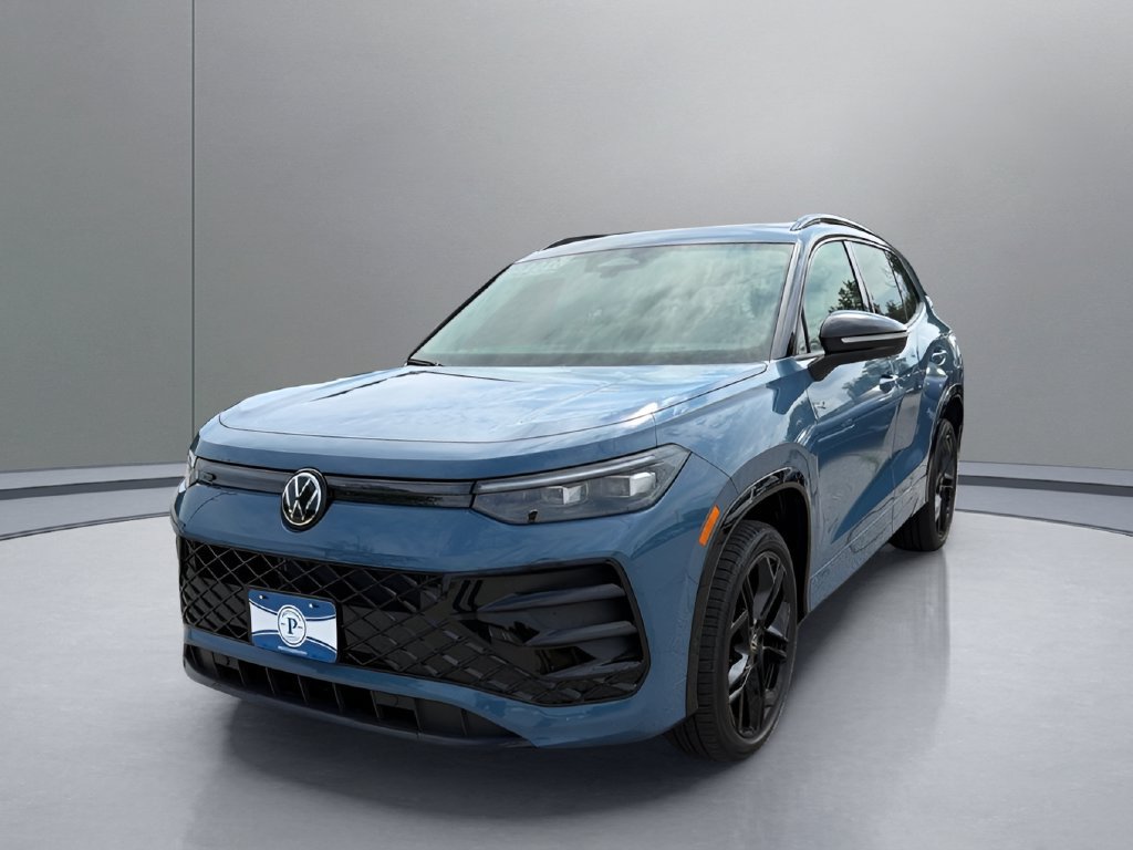 New 2026 Volkswagen Tiguan SE R-Line AWD/4WD image 3