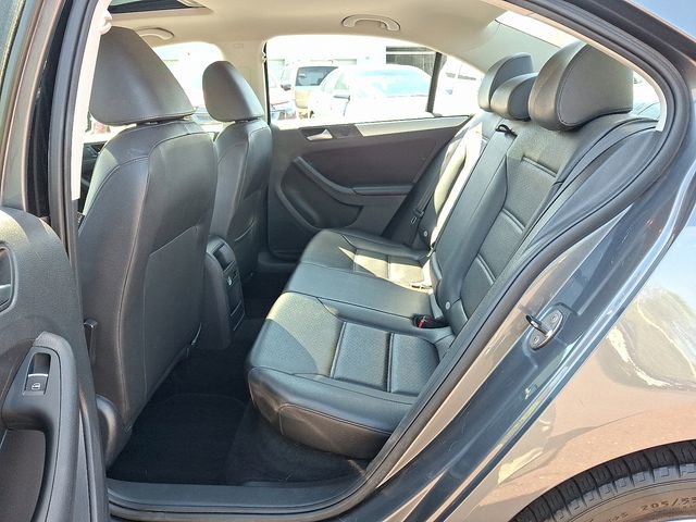 Used 2013 Volkswagen Jetta SE FWD image 10