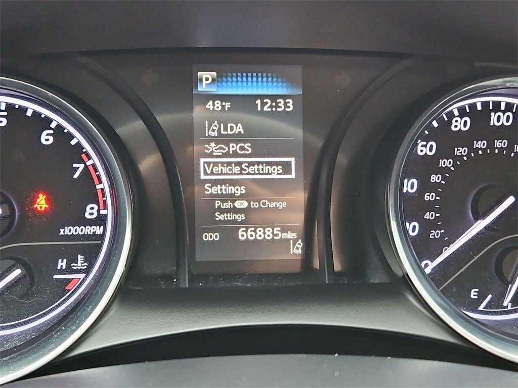 Used 2020 Toyota Camry SE image 16