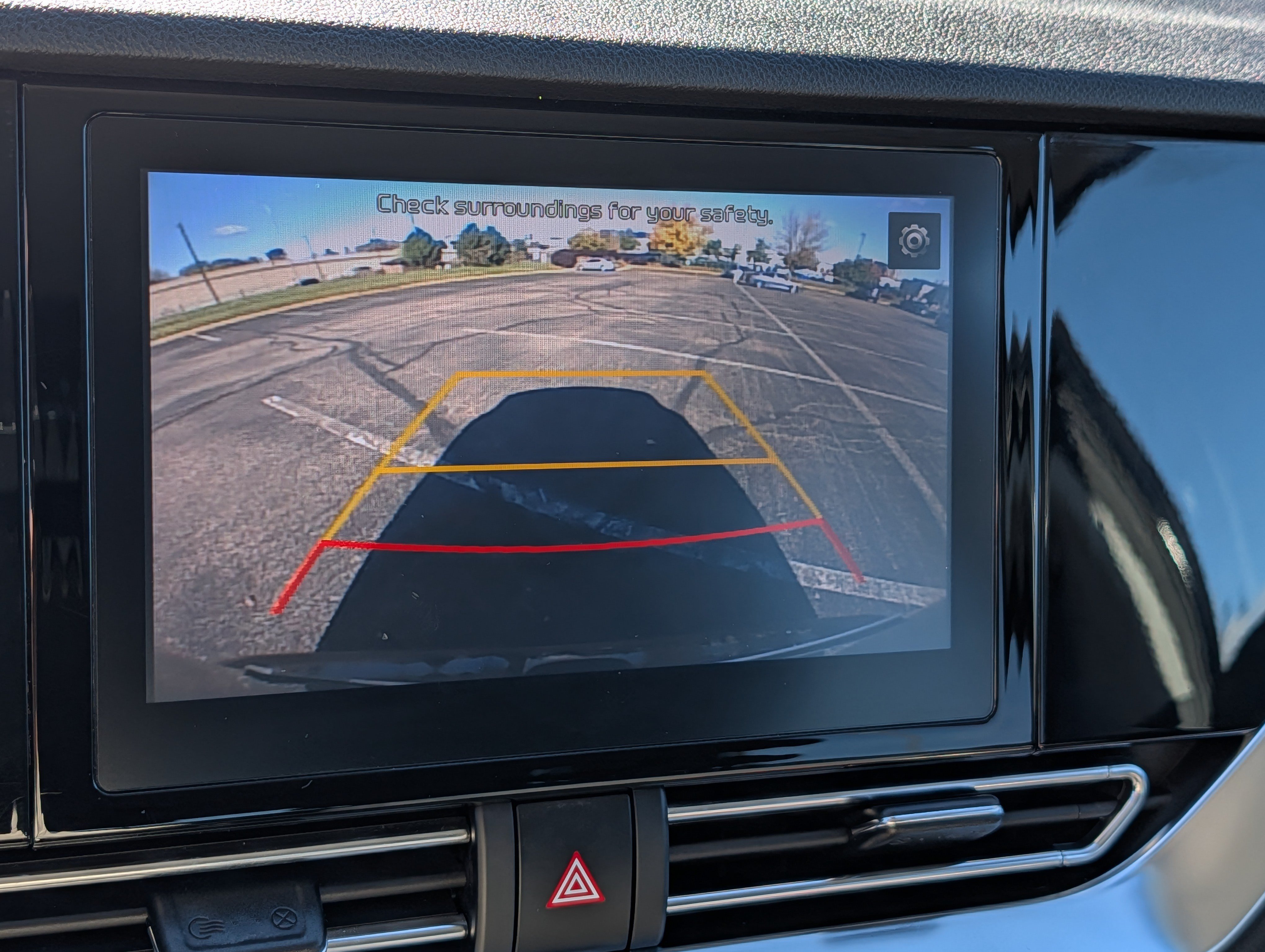 Certified 2022 Kia Niro LXS w/ Digital Cluster Package FWD image 27