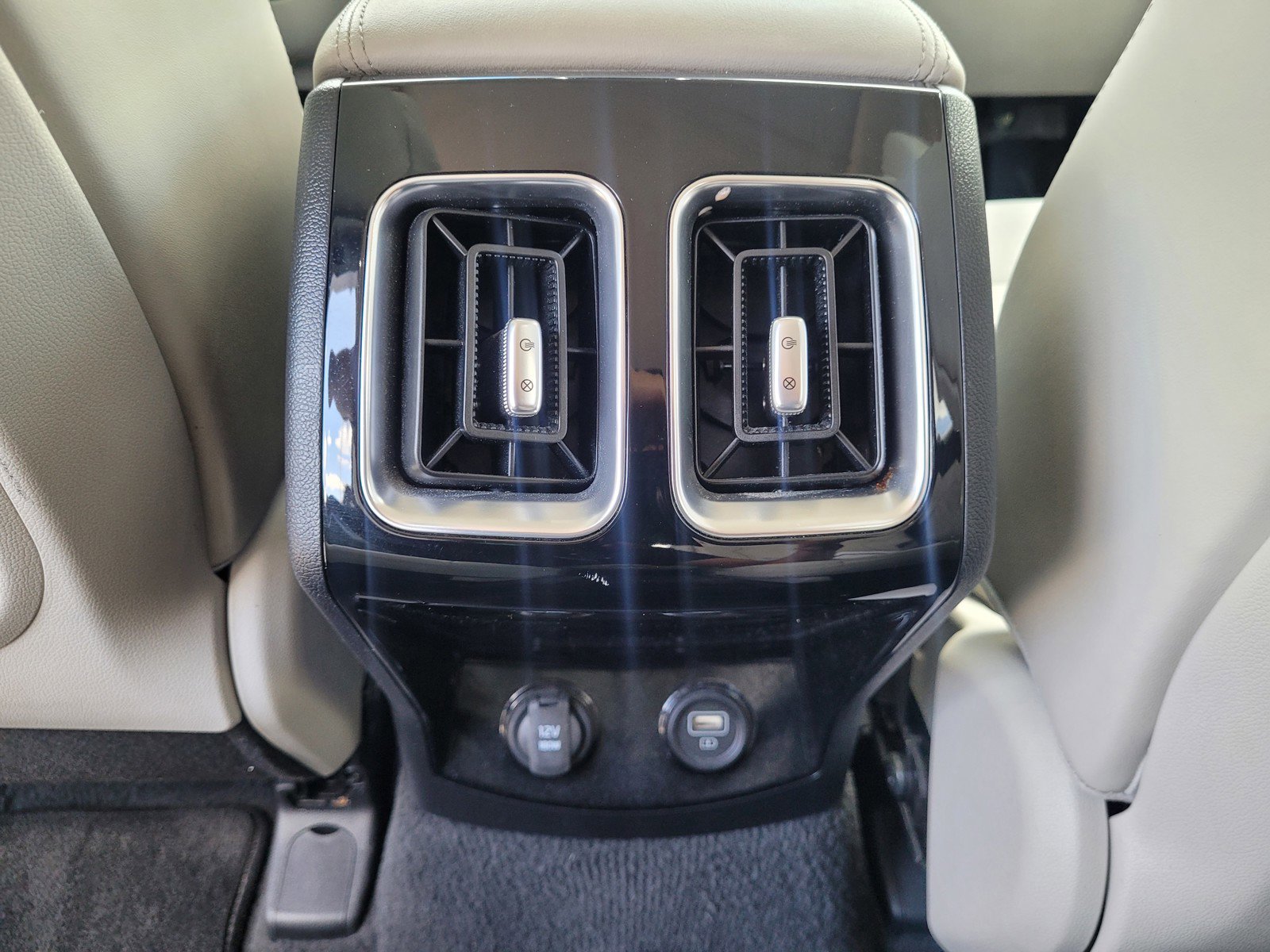 Used 2022 Kia Sorento SX image 12