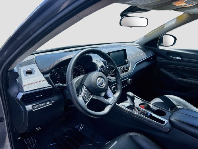 Used 2021 Nissan Altima 2.5 SR FWD image 6