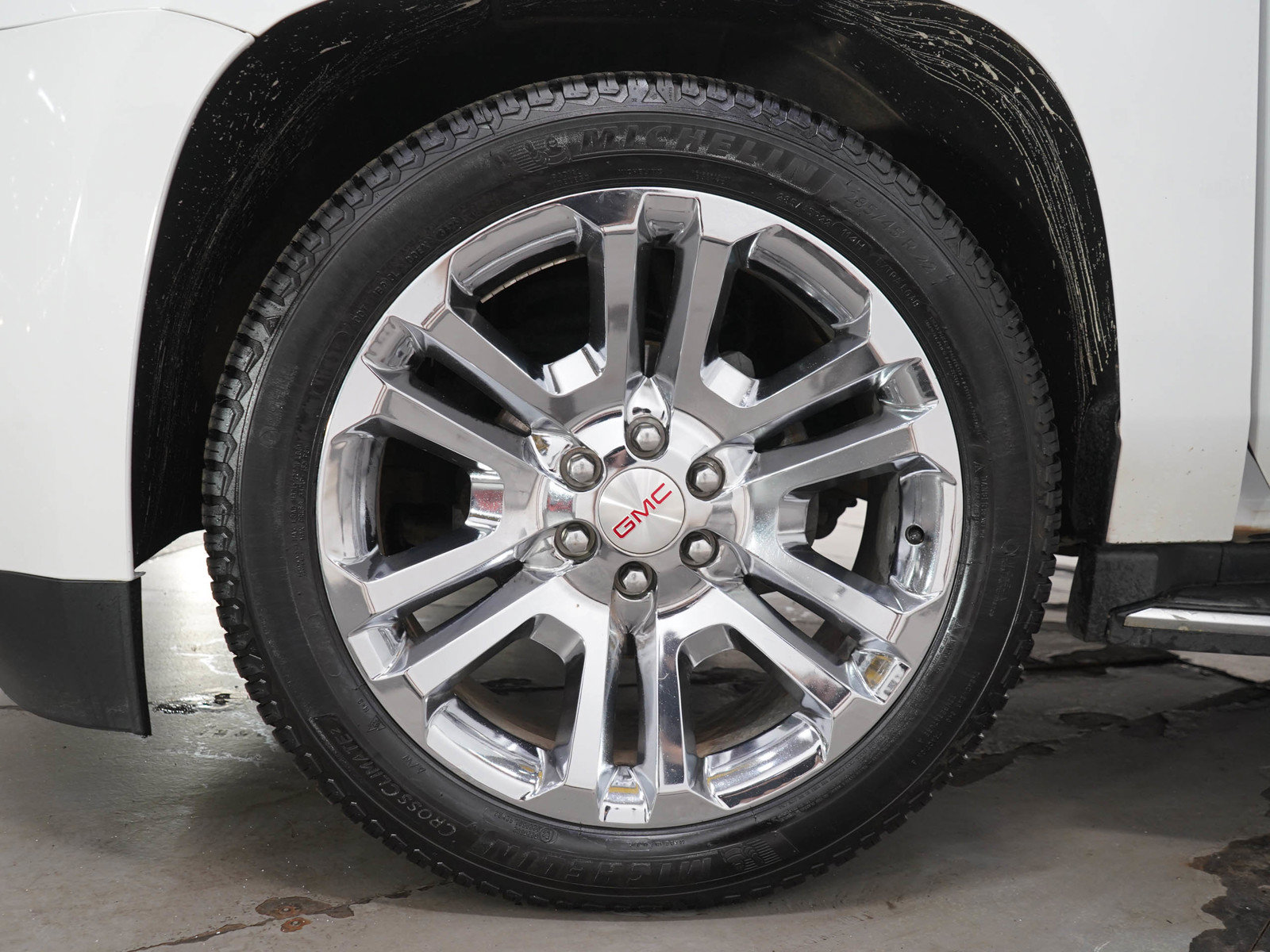 Used 2018 GMC Yukon SLT w/ Open Road Package AWD/4WD image 33