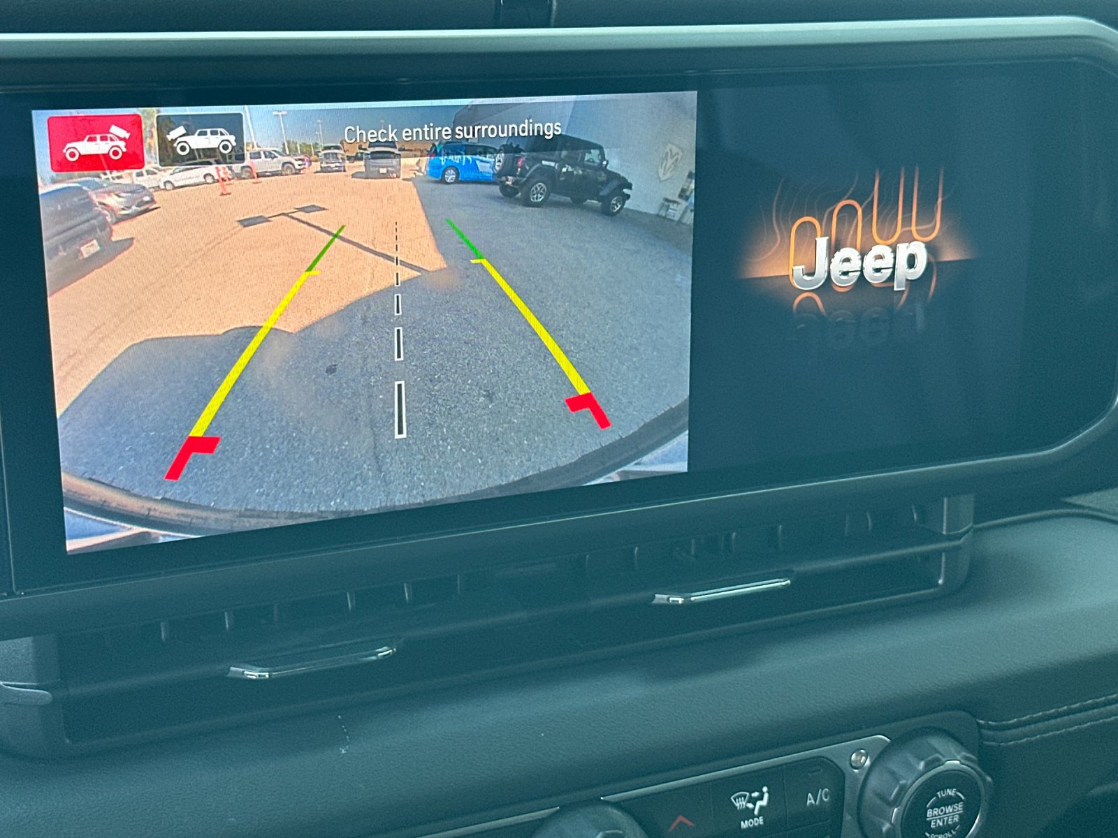 Used 2024 Jeep Wrangler High Altitude AWD/4WD image 22