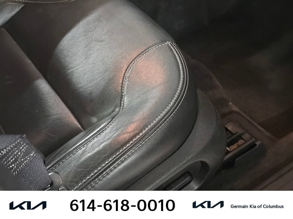 Used 2013 Ford Taurus SEL FWD image 28