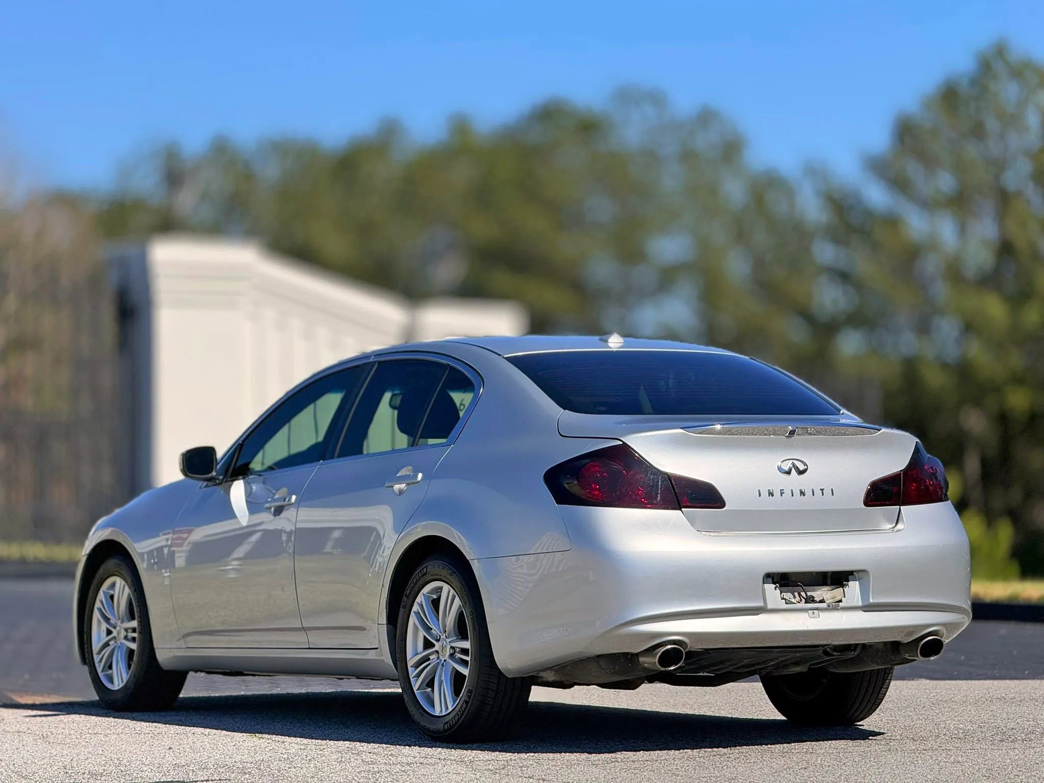 Used 2015 INFINITI Q40 AWD w/ Navigation Package image 8