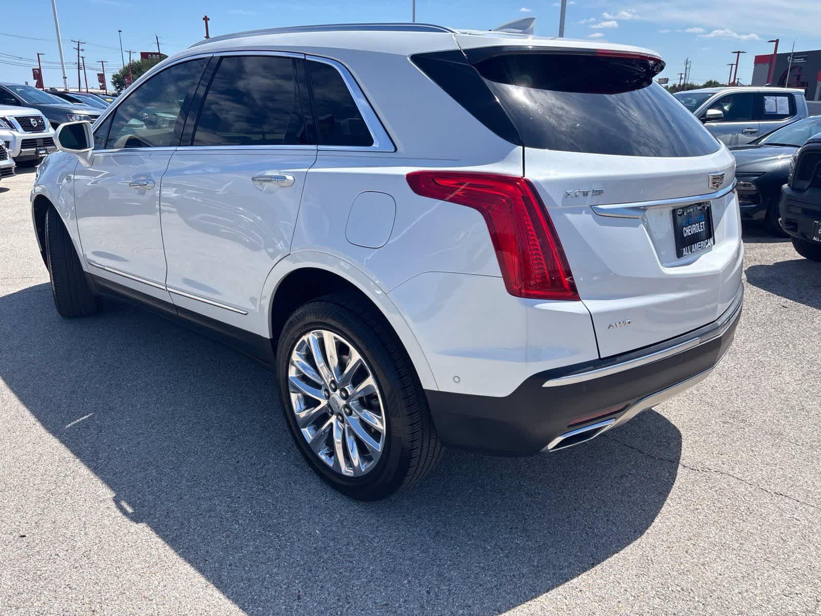 Used 2019 Cadillac XT5 Platinum AWD/4WD image 4