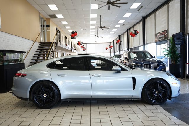 Used 2019 Porsche Panamera 4 image 17