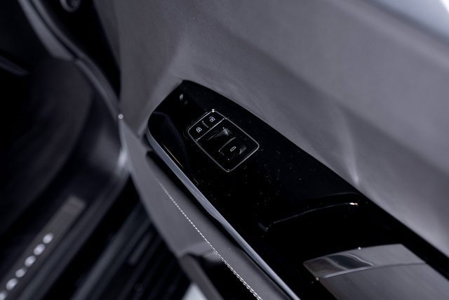 Used 2025 Cadillac Escalade V image 75