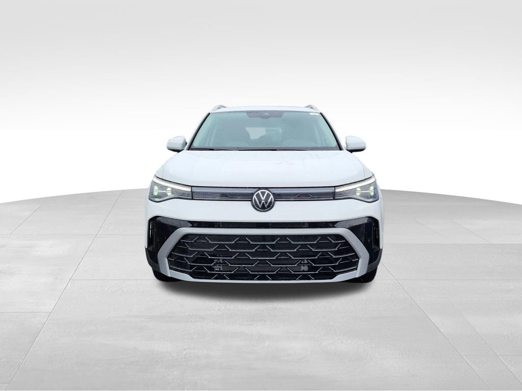 New 2026 Volkswagen Taos SEL AWD/4WD image 2