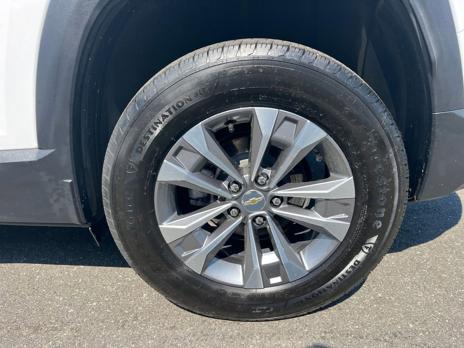 Used 2025 Chevrolet Equinox LT FWD image 29