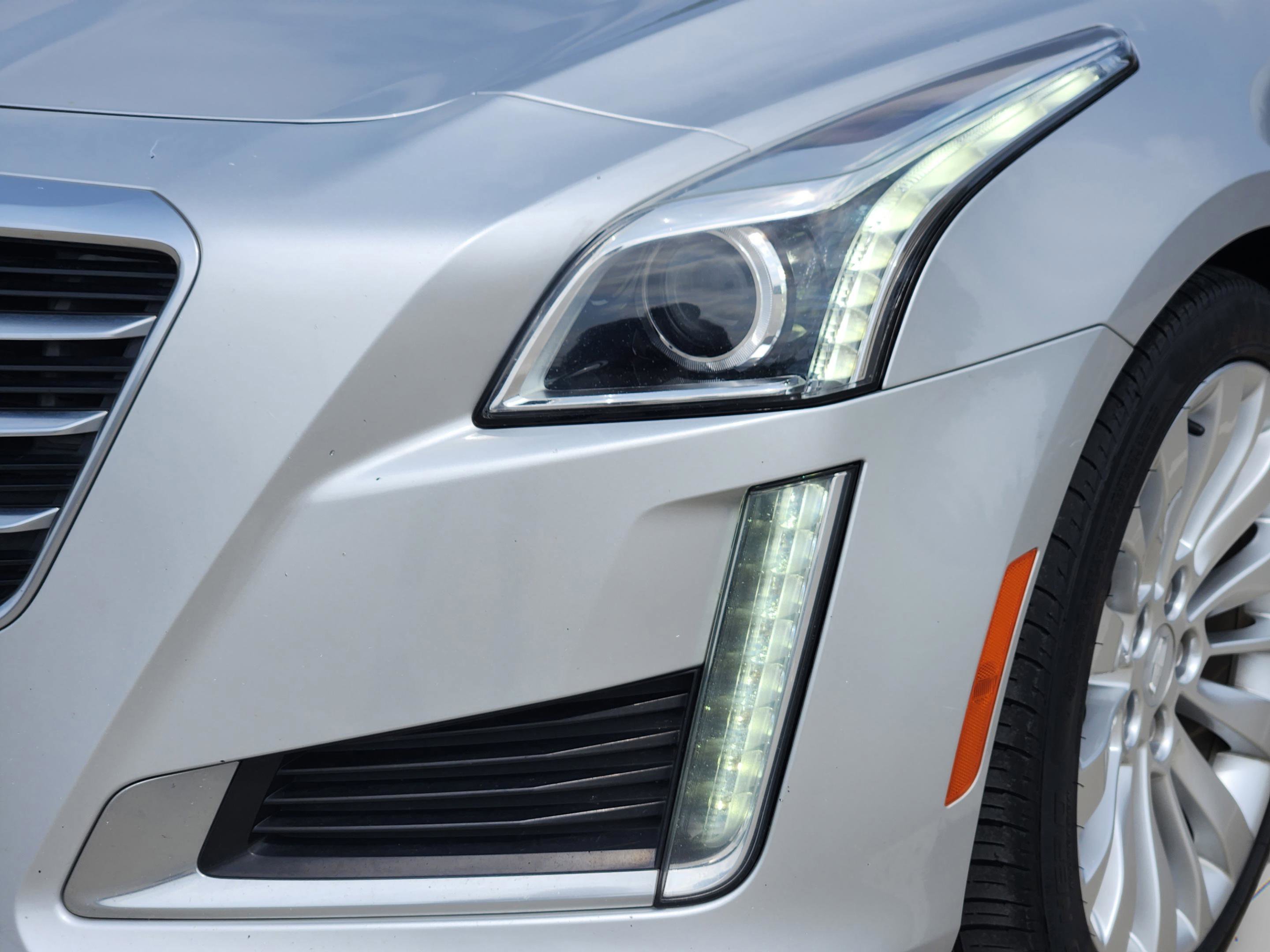 Used 2015 Cadillac CTS Luxury image 9