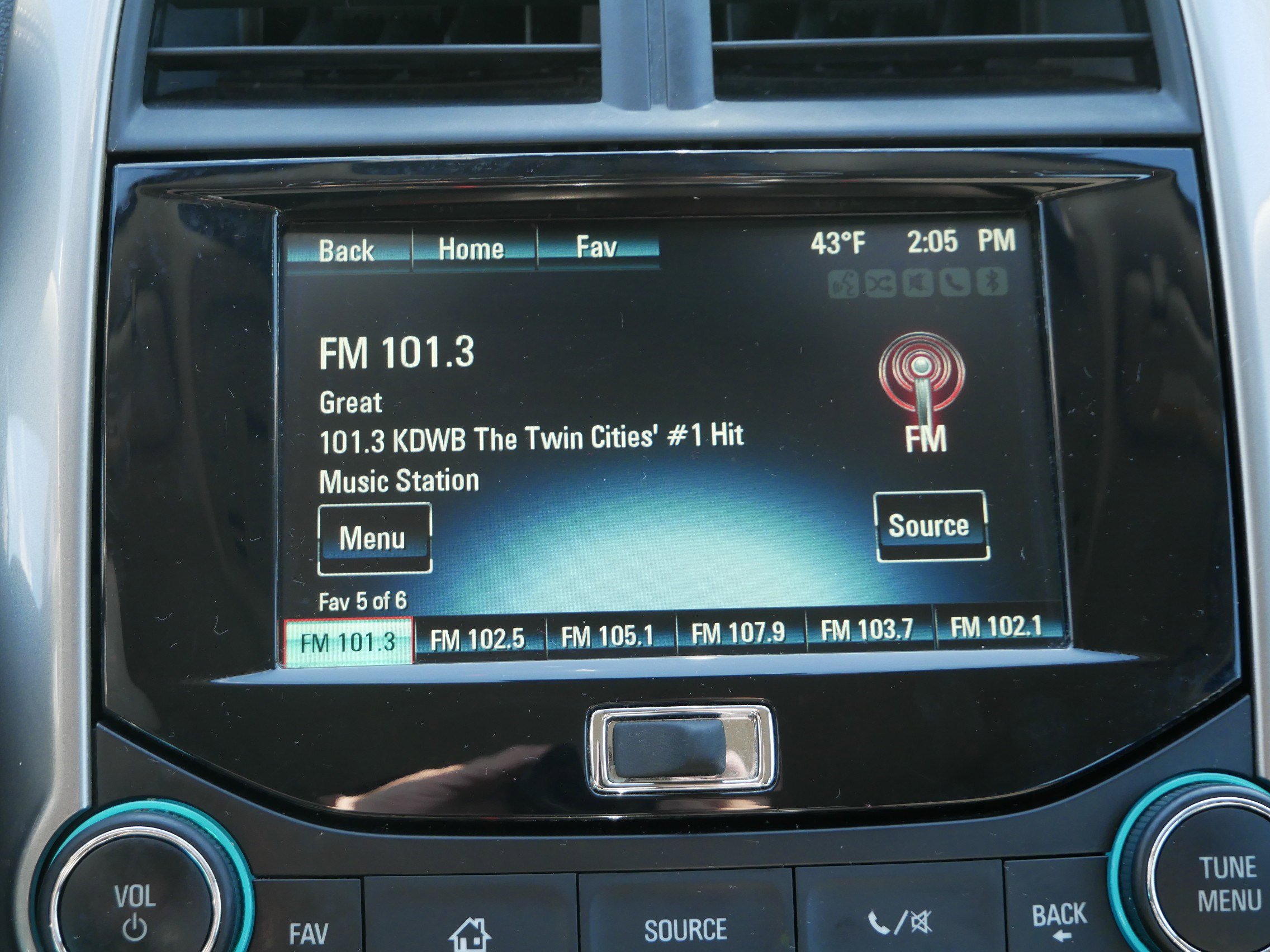 Used 2016 Chevrolet Malibu LT image 22