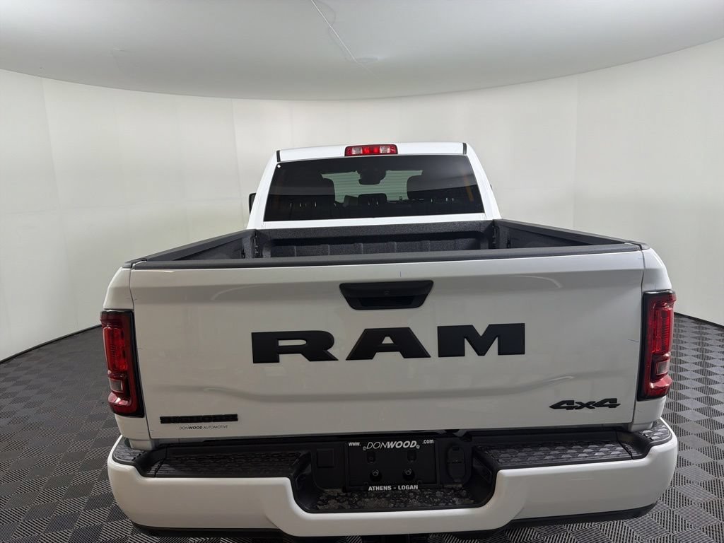 New 2026 RAM 2500 Big Horn AWD/4WD image 17